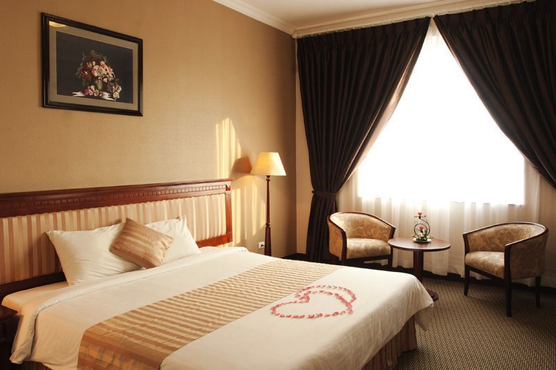 Aloha Halong Hotel Hạ Long-öböl Kültér fotó