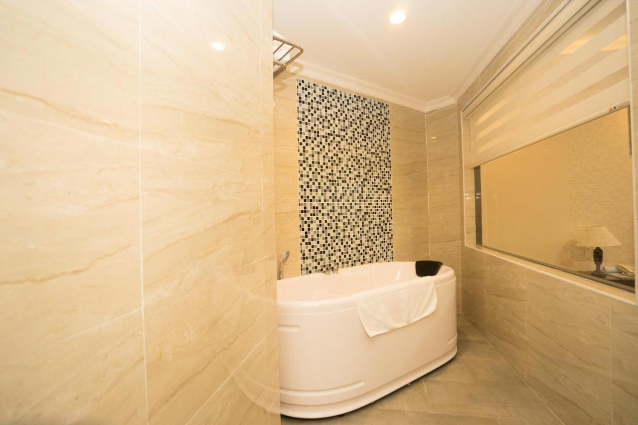 Aloha Halong Hotel Hạ Long-öböl Kültér fotó